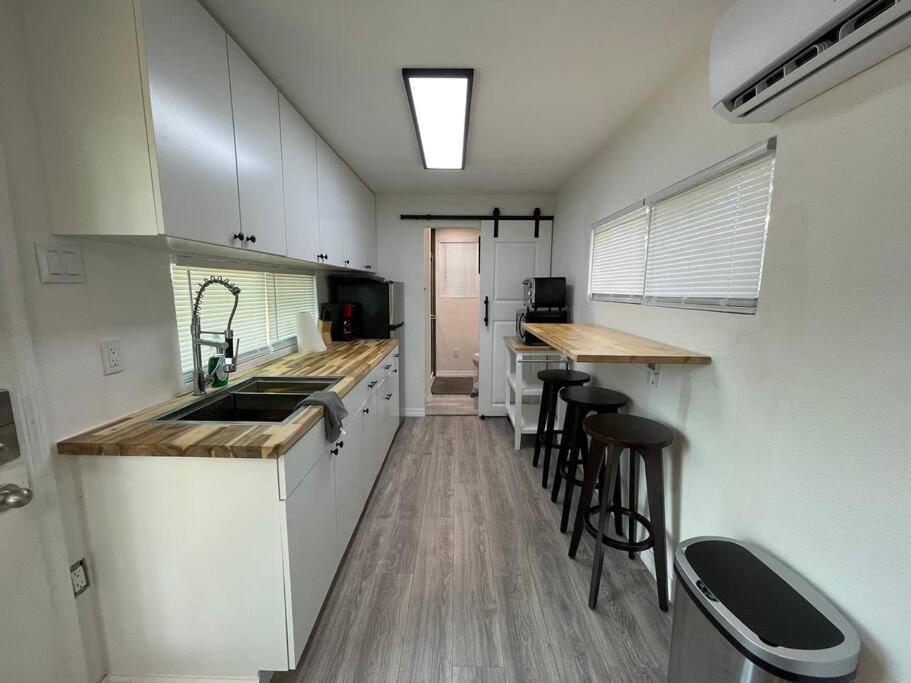 1Bed 1Bath Container Home Centrally Located Cypress Gardens Exteriér fotografie
